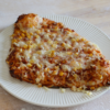 Sonkás-kukoricás pizzaszelet